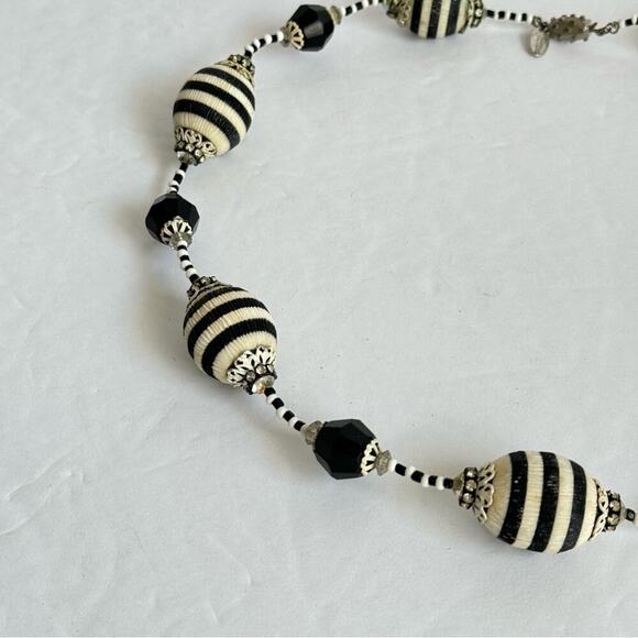 Vendome Necklace Vintage Black & White Stripe Bead Beaded Retro Mod 60s Signed - Picture 5 of 13